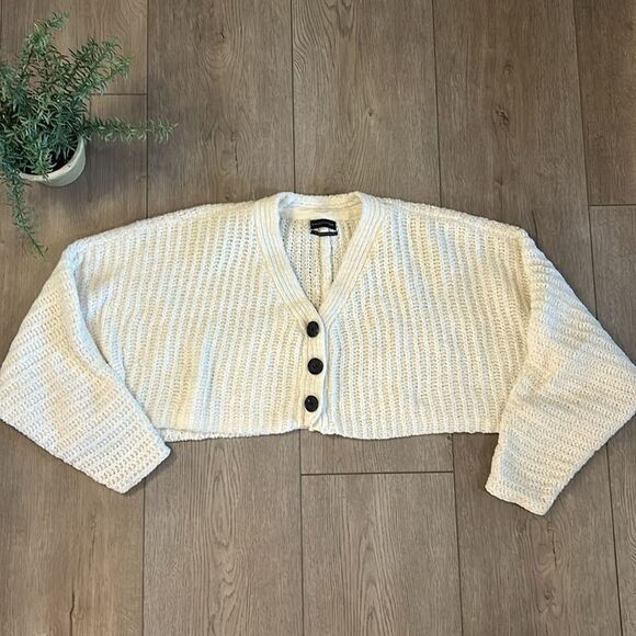 URBAN OUTFITTERS CREAM KNIT CROPPED ASHLYN BATWING CARDIGAN SIZE XS - Picture 4 of 7